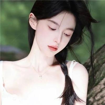 腰间持枪